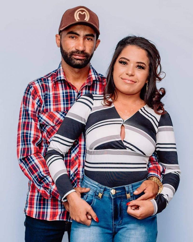 Inácio Guedes e esposa Dayla Santos