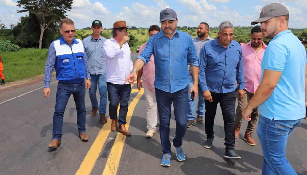 O governador Wanderlei Barbosa reforça que o asfalto é uma das infraestruturas que promovem desenvolvimento