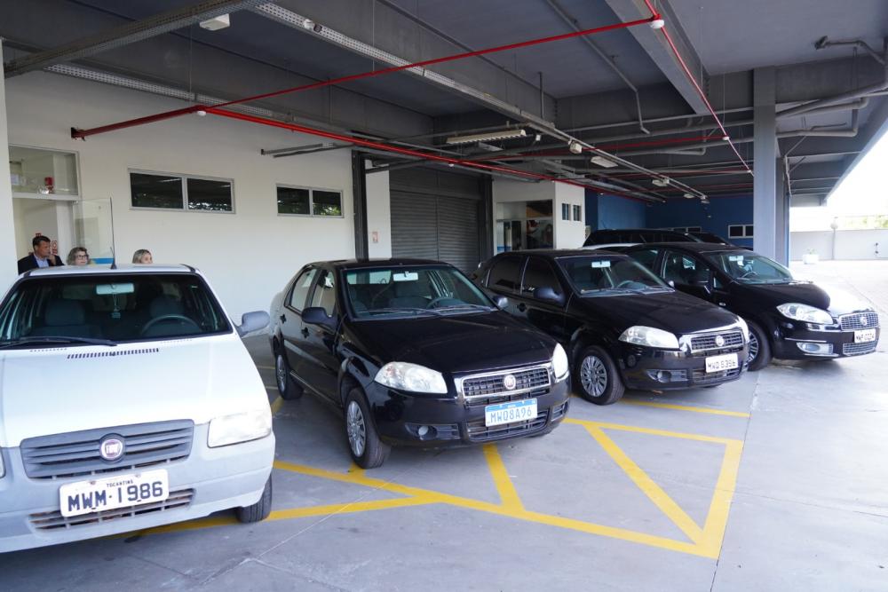 Os automóveis, com média de dez anos de uso, integravam a frota da instituição e foram substituídos por novos.