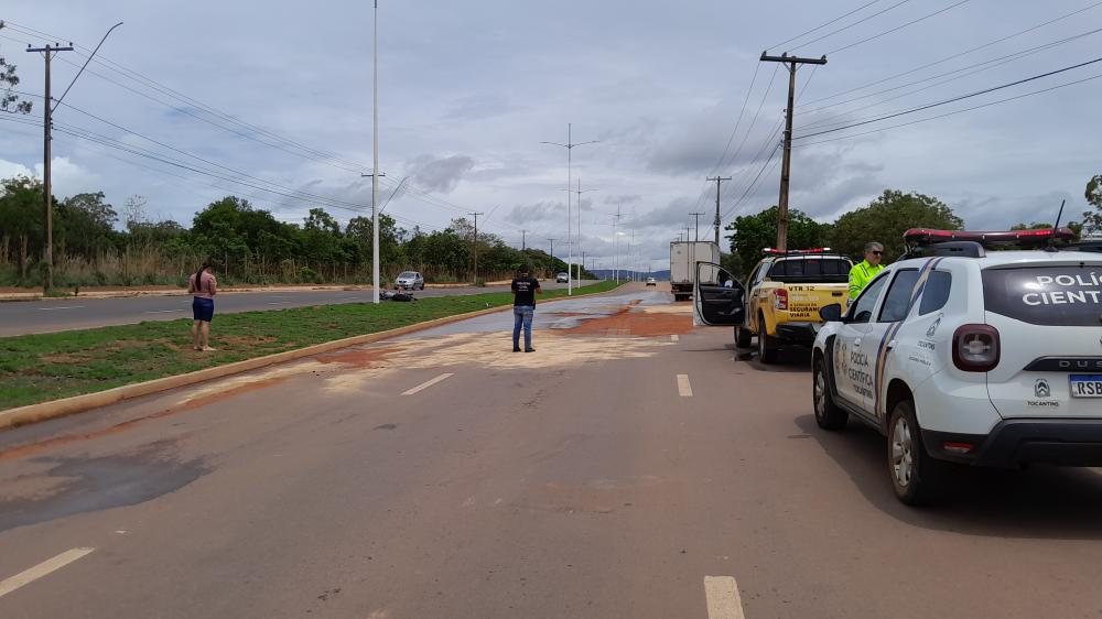 Vítima foi socorrida com vida e levada para hospital, Foto- Javan Quixabeira.