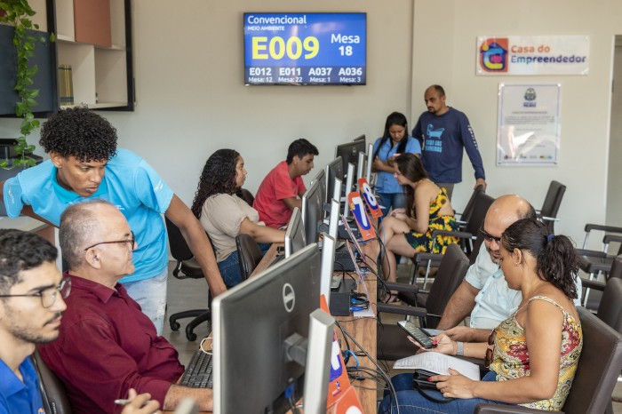 Atendimento na Casa do Empreendedor acontece das das 13 às 19h 