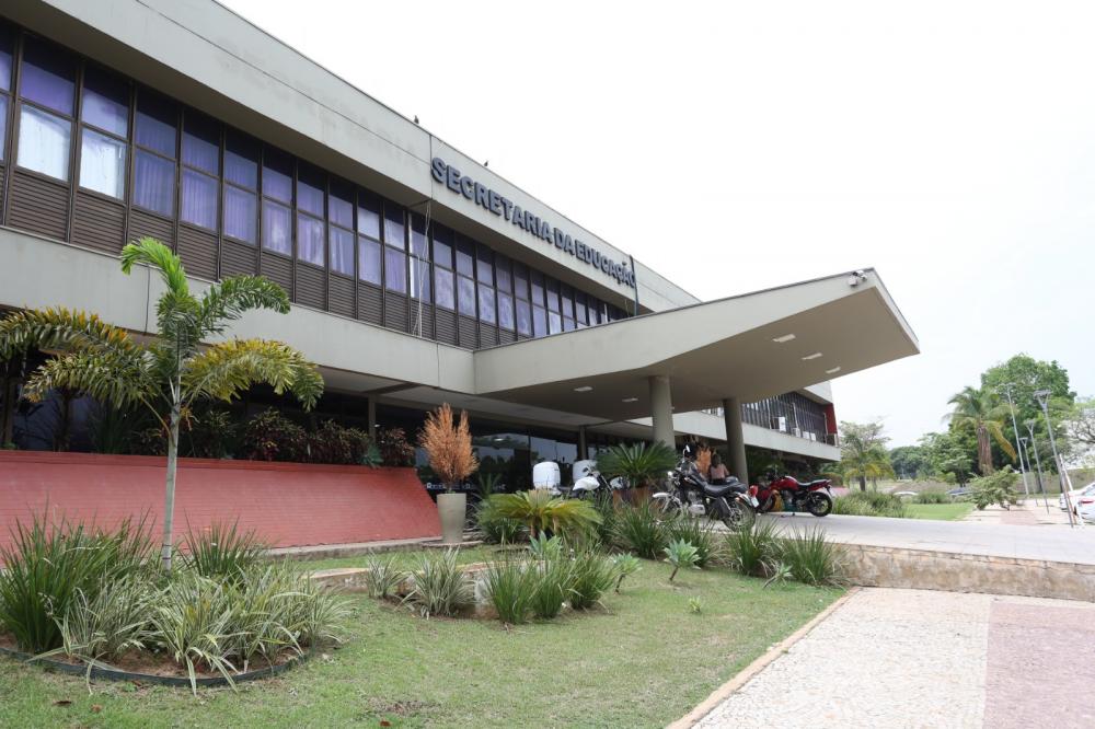 Foram convocados mais 199 aprovados no certame da educação para exercerem as funções dos cargos de provimento efetivo do quadro dos Profissionais da Educação Básica Pública