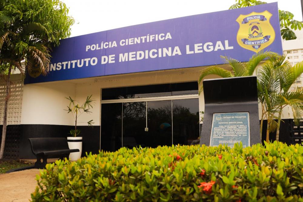 Para reclamar o corpo, o familiar deve ligar no IML por meio do número 3218-6840 e fazer a checagem dos dados 