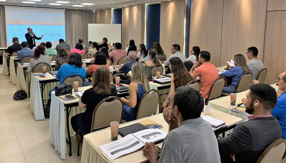 Egov oferta cursos presencial, à distância e em formato híbrido