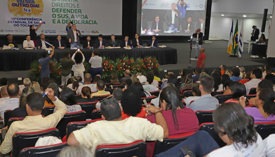 A solenidade de abertura da 10ª Conferência Estadual de Saúde ocorreu no auditório do Centro de Convenções Arnaud Rodrigues (Parque do Povo), em Palmas.