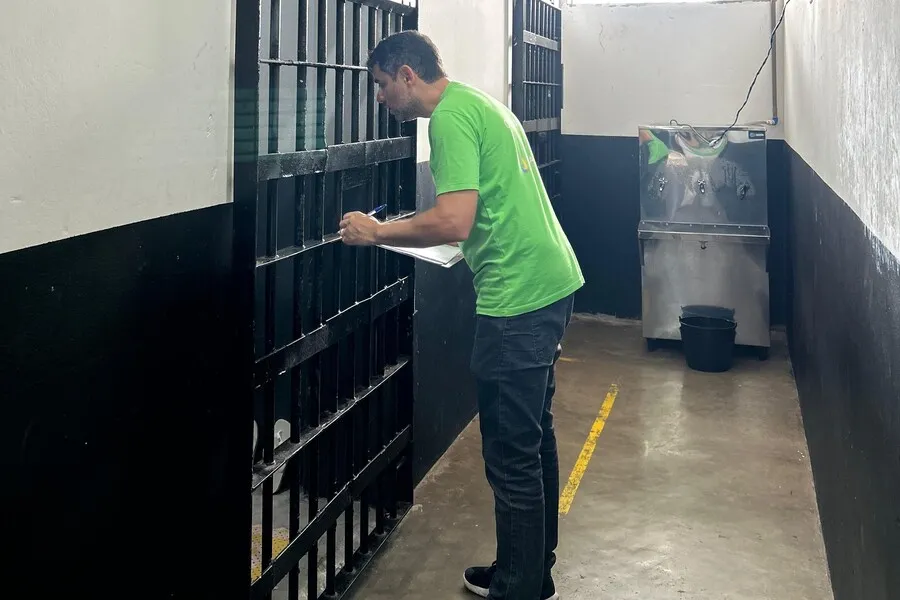 Defensor público Guilherme Vilela realizou inspeção na unidade penal