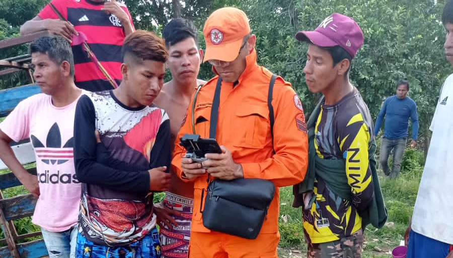 Mais um militar do CBMTO e dois policiais militares técnicos em buscas com drones termais, capazes de identificar calor humano, chegaram à região