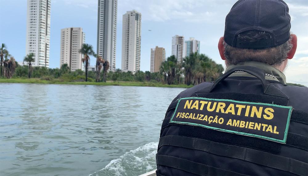 Fiscais ambientais realizam patrulhamento fluvial