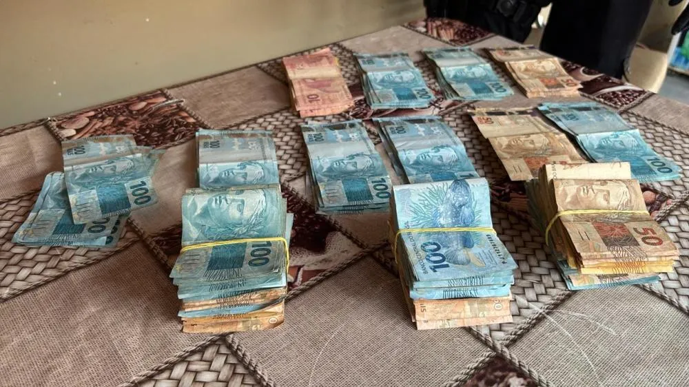 Dinheiro apreendido durante a Operação Código Branco. Foto: Polícia Federal