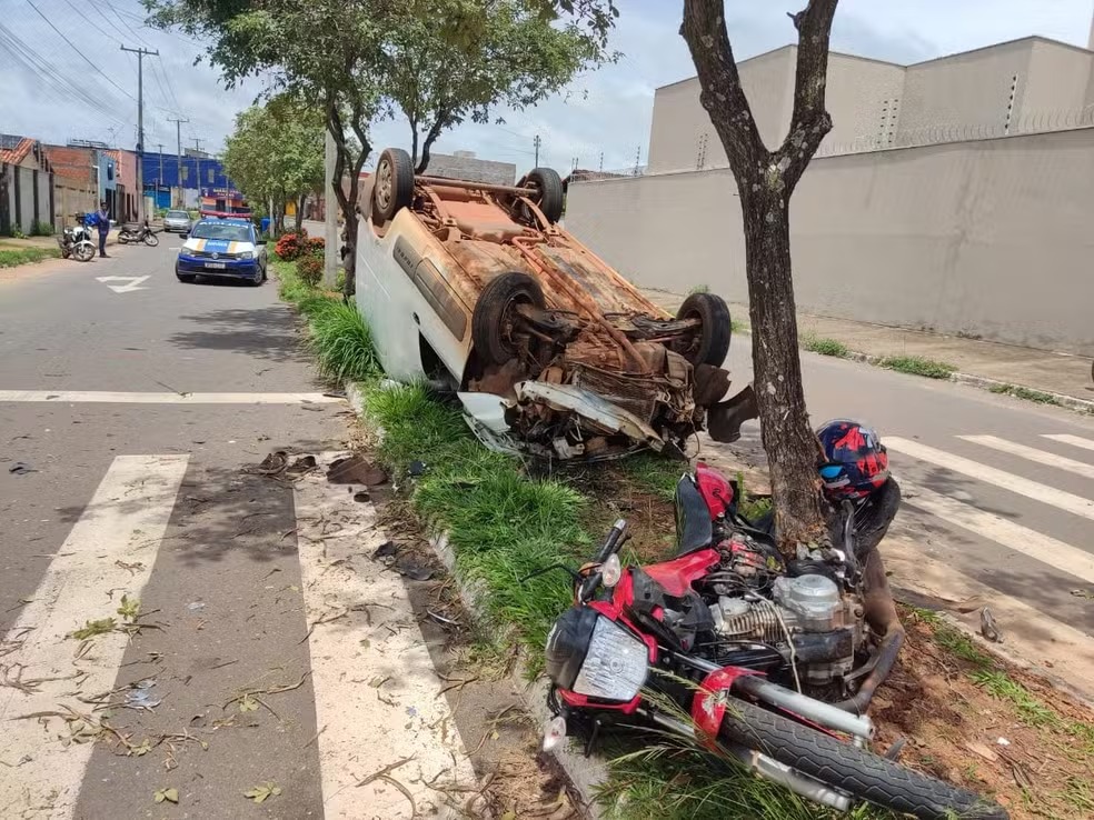  Acidente ocorreu na Avenida Brasil, Foto: Corpo de Bombeiros
