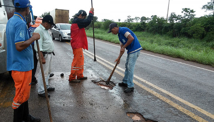 Ageto realizou operação tapa-buracos, roçagem e outros serviços de manutenção em rodovias de todas as regiões do Estado 