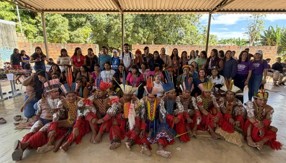 Governo do Tocantins promove intercâmbio cultural durante visita da embaixadora da República Tcheca ao povo Iny-Javaé