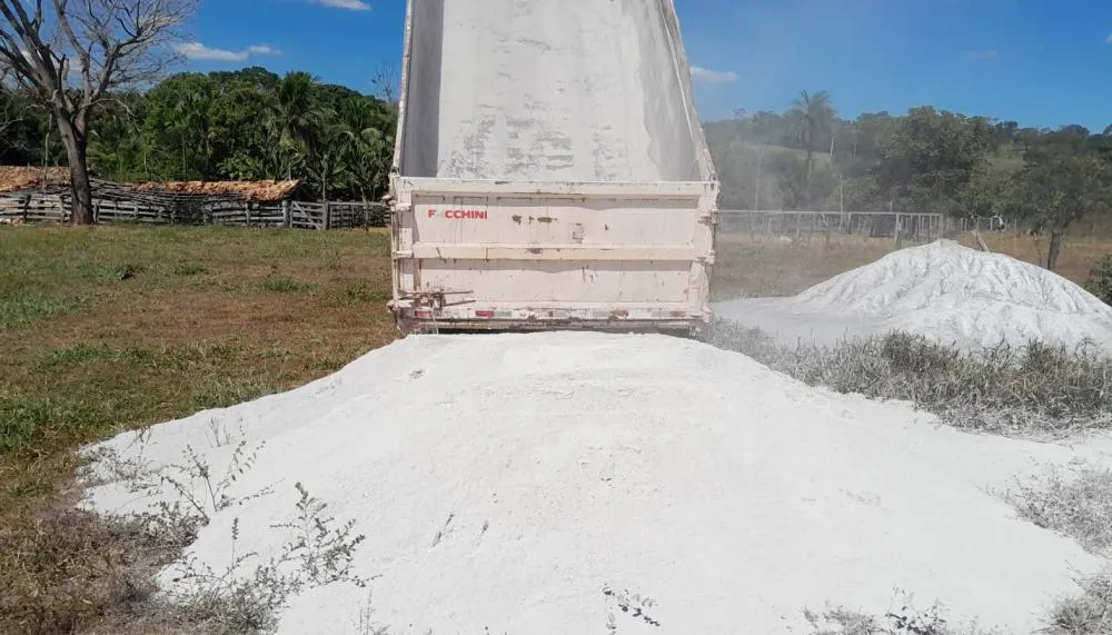 Governo do Tocantins fortalece agricultura familiar com distribuição de 60 mil toneladas de calcário
