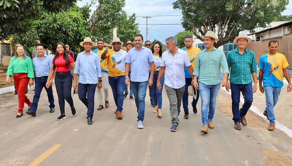 Recapeamento asfáltico e pavimentação de avenidas foram realizadas em parceria com o Governo do Tocantins, por meio do Programa de Fortalecimento da Economia e Geração de Emprego