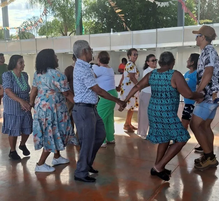 Idosos do Cras Javaé participam de atividade cultural com música e convivência social