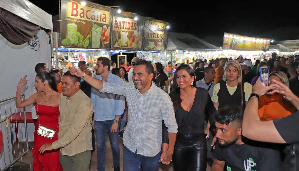 Governador Wanderlei Barbosa e primeira-dama Karynne Sotero celebram os 33 anos de Lagoa da Confusão, reafirmando o compromisso com o desenvolvimento local