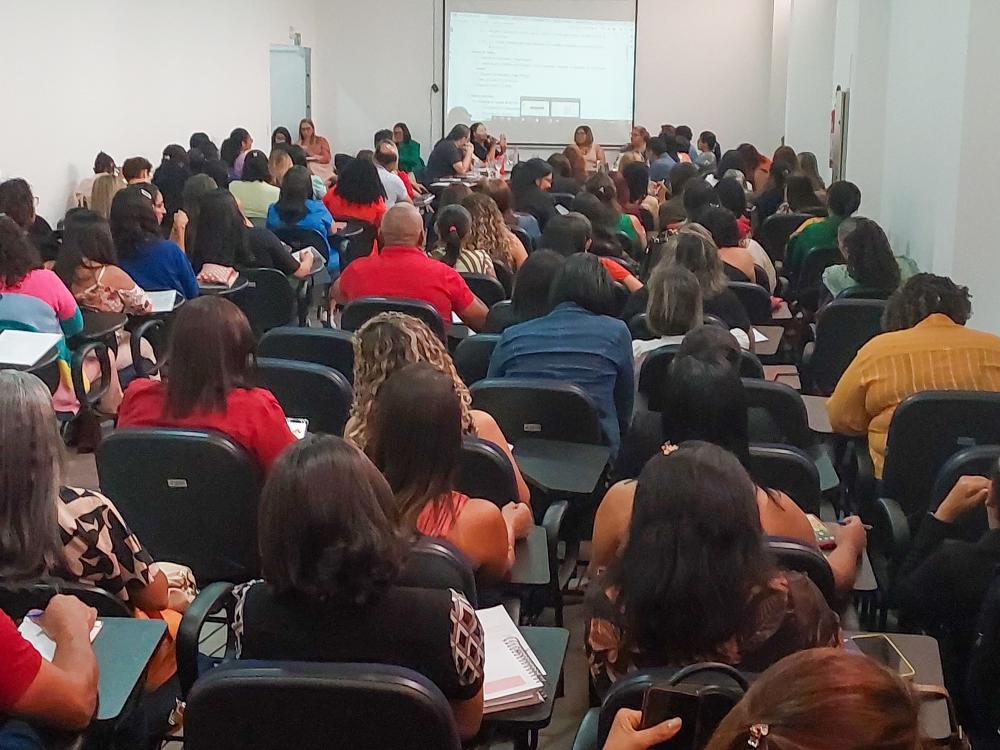 Reunião é voltada para os técnicos da área, gestores municipais de assistência social e representantes da sociedade civil
