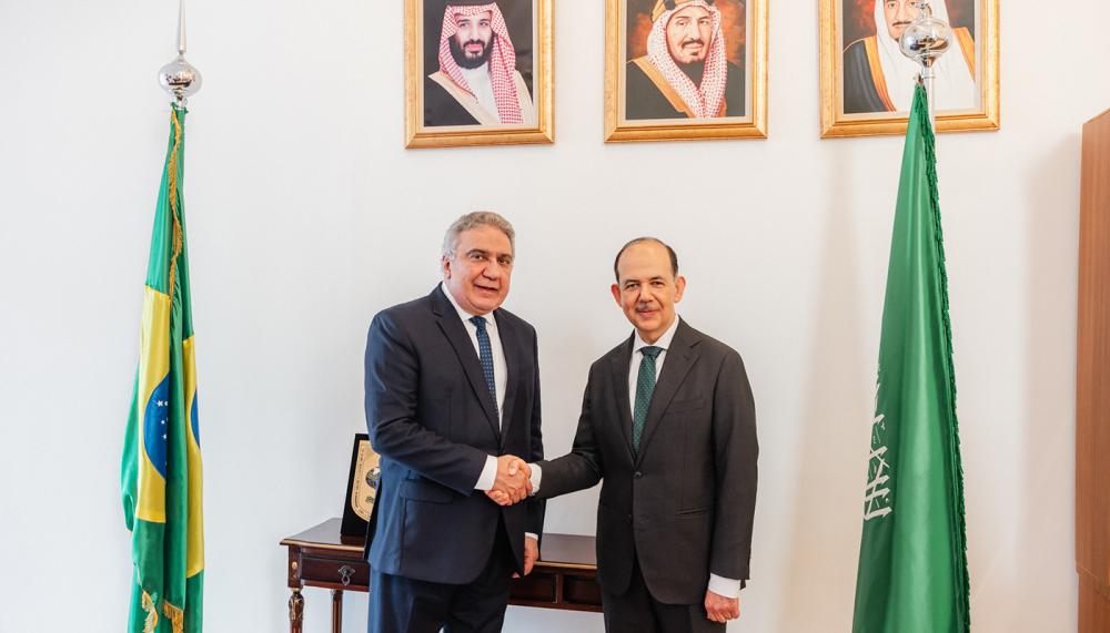 O vice-governador, Laurez Moreira; e o embaixador da Arábia Saudita no Brasil, Faisal bin Ibrahim Ghulam. 