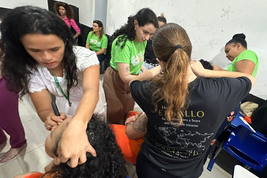Equipe da projeto Viva e voluntárias participaram da ação no presídio feminino de Palmas