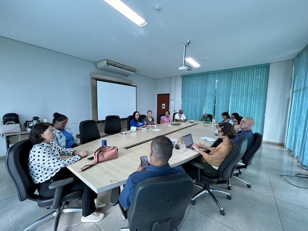 Membros do FELC Tocantins se reuniram, com profissionais catadores para discutir propostas de fortalecimento da gestão dos resíduos sólidos 