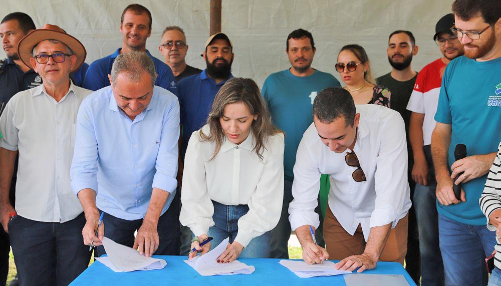 Semana Estadual da Água encerra em Palmas com o projeto Plantando Água, inauguração da estação de monitoramento e assinatura de cooperação técnica.