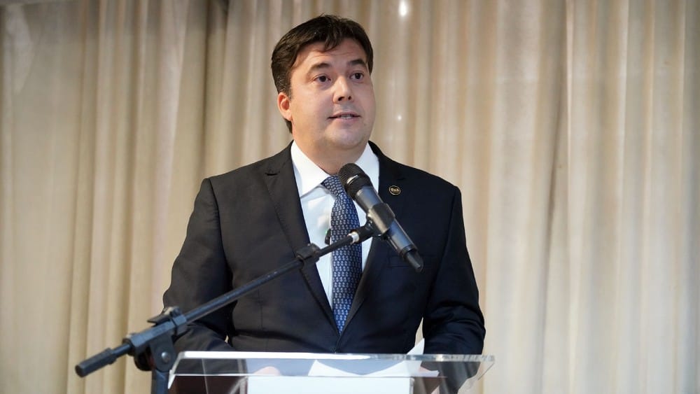 Foto, Gedeon Batista Pitalunga Júnior, Presidente da OAB Tocantins em discurso no dia da abertura do ano judiciário do TJ/TO.