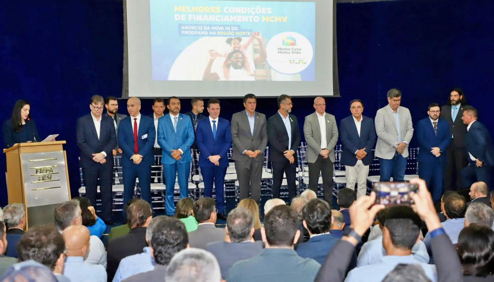 O programa Minha Casa, Minha Vida (MCMV) continua sendo uma iniciativa-chave do Governo Federal para promover o acesso à moradia digna no Brasil