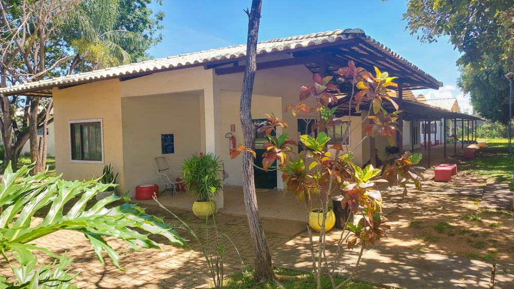A Casa hospeda, gratuitamente, pacientes vindos do interior e também seus acompanhantes.
