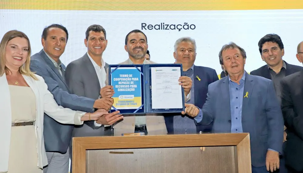 No Palácio Araguaia, o governador Wanderlei Barbosa iniciou a campanha Maio Amarelo 2024, visando conscientizar sobre a importância da segurança no trânsito