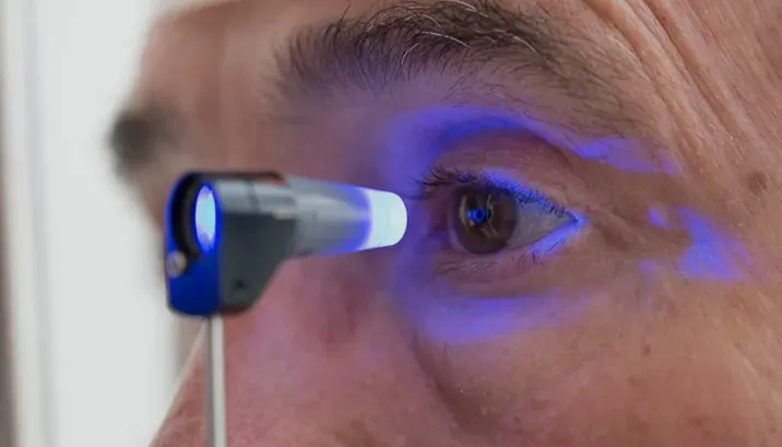 O glaucoma pode ocorrer em qualquer idade, mas é seis vezes mais comum em pessoas acima dos 60 anos