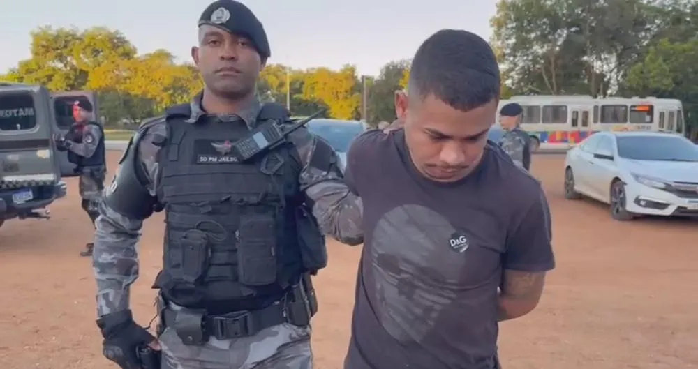 Após ser pre preso pelos Militares do Giro, Daniel foi conduzido para delegacia de Policia Civil, Foto- Alessandro Ferreira