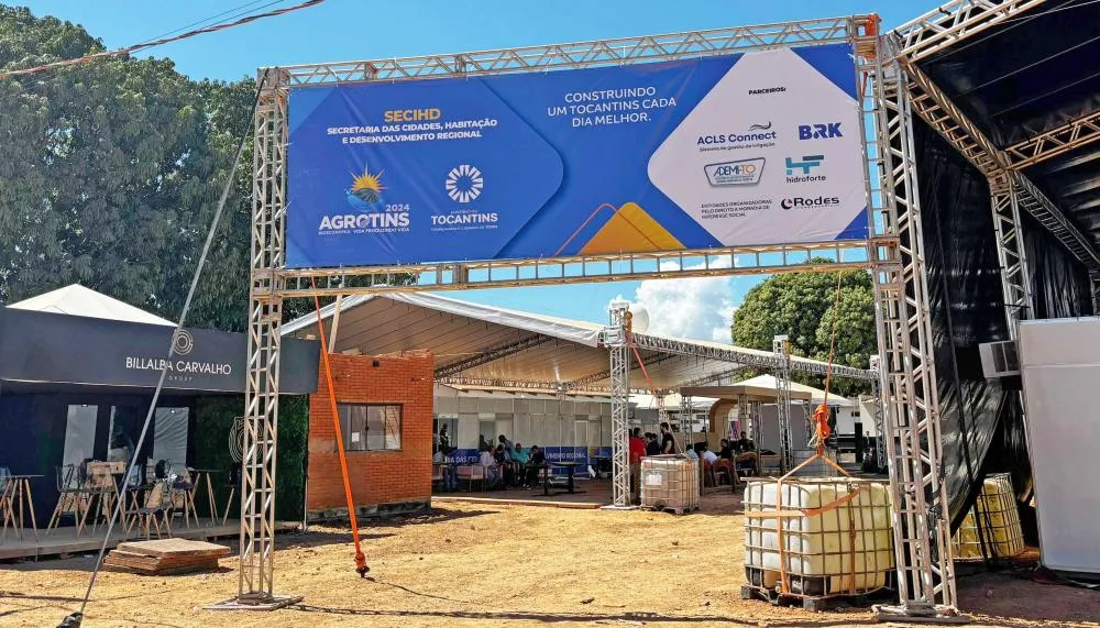 Secretaria reúne parceiros da iniciativa privada e organizações não governamentais, com foco em fomentar iniciativas nas áreas de habitação de interesse social, saneamento básico, irrigação e desenvolvimento urbano .