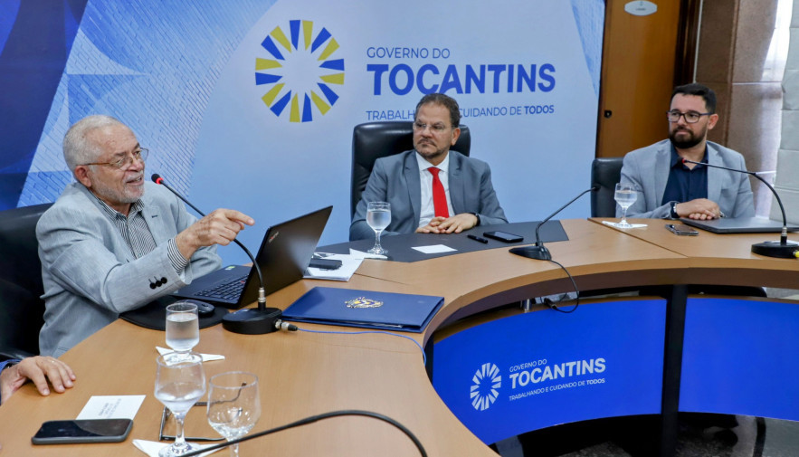 Na Sala de reuniões do Palácio Araguaia, o titular da pasta da Cultura, José Sebastião Pinheiro, apresentou à equipe de Governo as providências para execução dos recursos da Lei Paulo Gustavo em ações voltadas para promoção e fomento à cultura no Tocantin