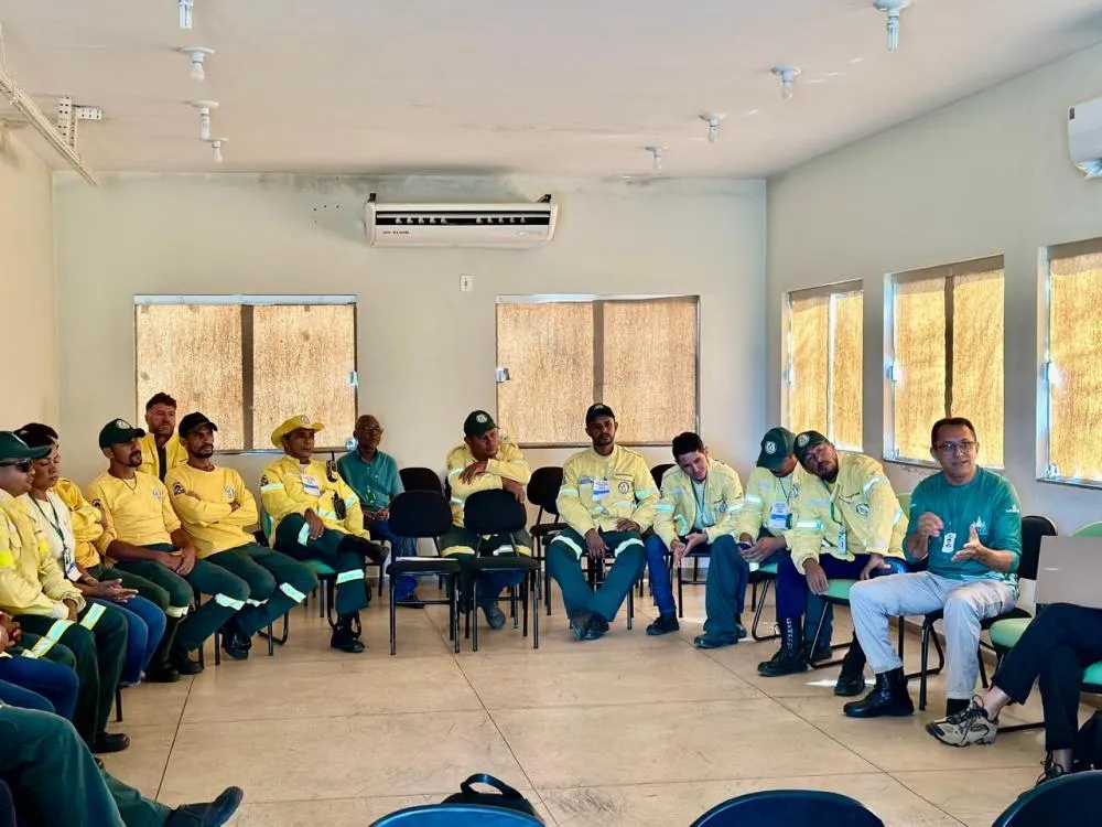 Supervisor do Monaf, Hermísio Alecrim, destaca a importância do trabalho em equipe no combate aos incêndios florestais.