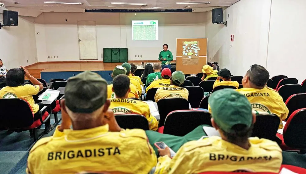 Parte teórica da capacitação da brigada ocorre na sede do Naturatins em Palmas