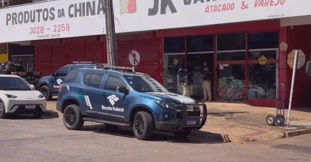 Receita Federal, PRF e PCDF cumprem mandados de prisão e Apreensão em lojas suspeitas de comercializar mercadorias pirateadas em Palmas, Foto- Alessandro Ferreira.
