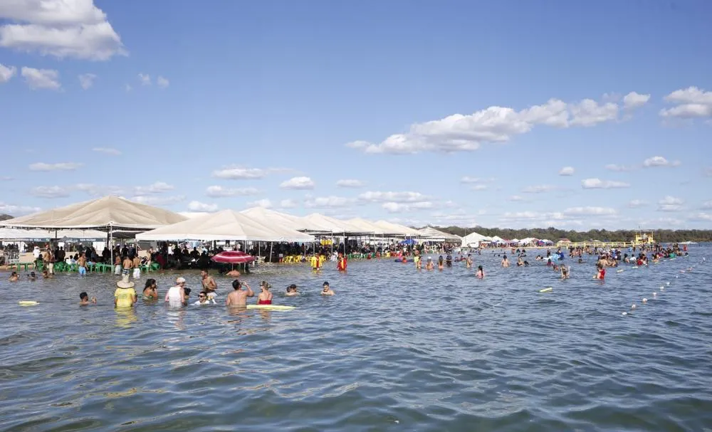 Lançamento da Temporada de Praia 2024 ocorrerá nesta sexta-feira, às 9 horas, no auditório do Palácio Araguaia Governador José Wilson Siqueira Campos.
