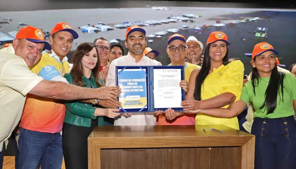 Governador Wanderlei Barbosa assina a Ordem de Serviço para o curso de formação de condutores de pesca esportiva.