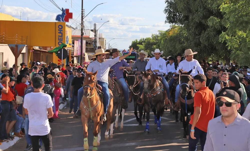 Governador Wanderlei Barbosa abre a cavalgada da 27ª Edição da Expobrasil.