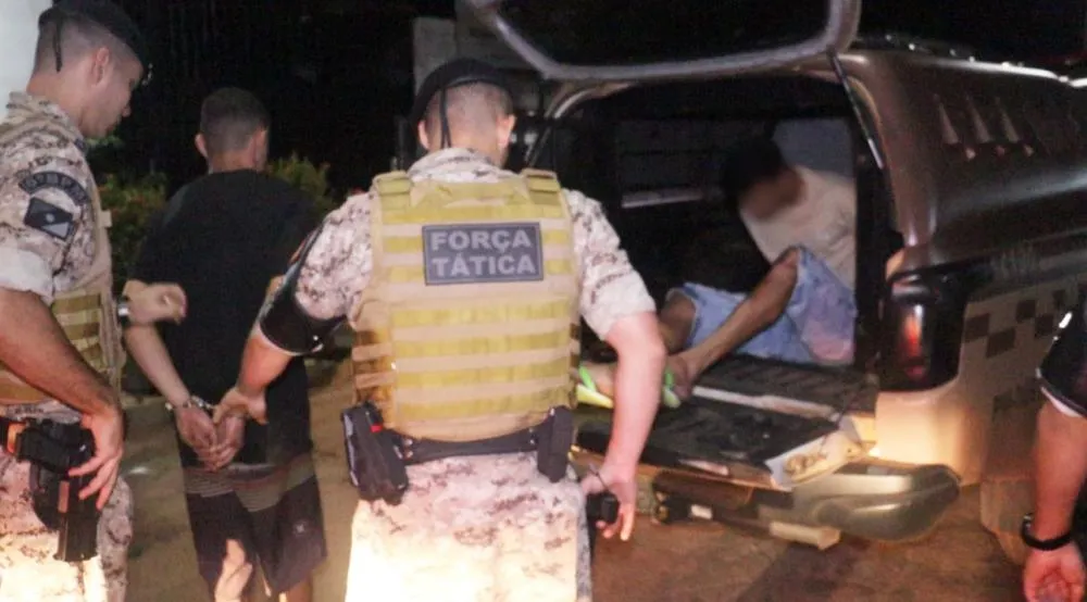 Durante a Operação Trânsito Seguro, dois individuos foram presos em flagrante após serem flagrados fazendo manobras perigosas em via pública – Foto: Alessandro Ferreira .