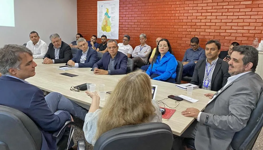 Secretários de Estado se reúnem para apresentação de cronograma de trabalho da consultoria contratada para elaboração da metodologia e treinamento da equipe técnica do governo para divulgação do PIB Trimestral do Tocantins.