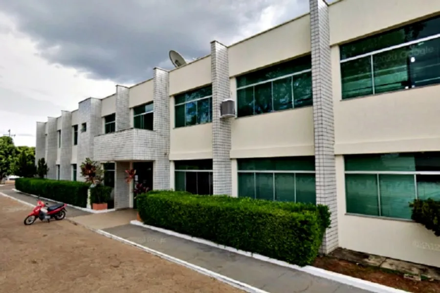 A Decisão aponta que é direito da estudante em receber educação adequada.