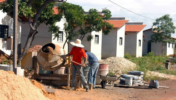 Trabalhadores tem tido mais oportunidades com a vinda de mais investidores ao Estado.