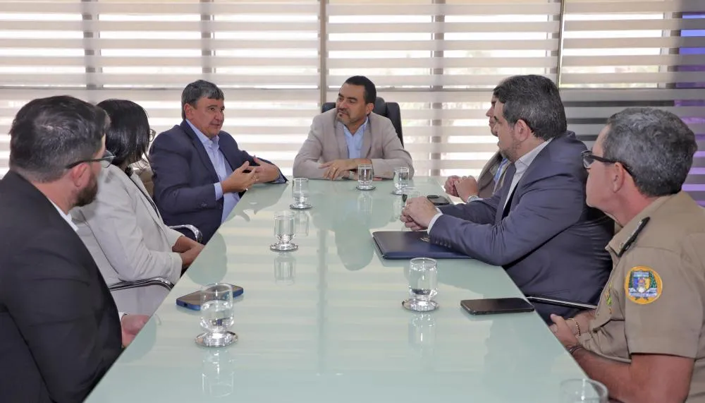 Governador Wanderlei Barbosa com o ministro do Desenvolvimento e Assistência Social, Família e Combate à Fome, Wellington Dias.