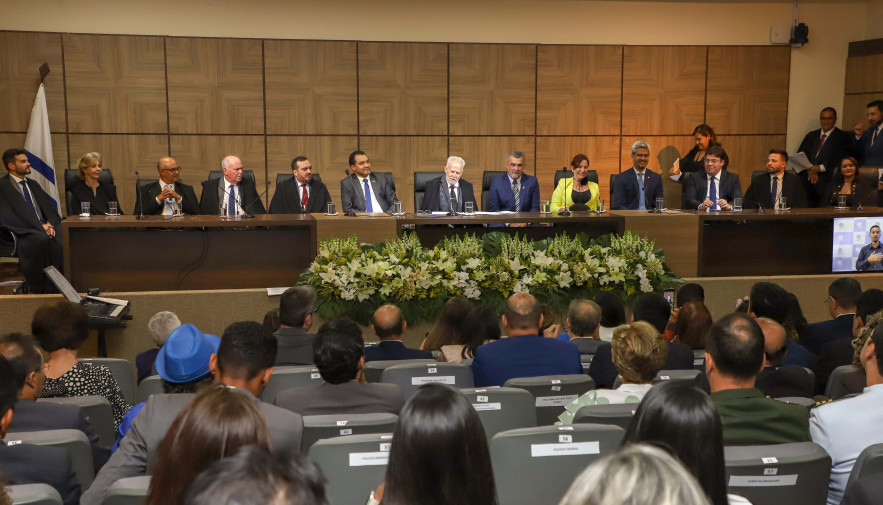 Governador Wanderlei Barbosa participou da posse da nova gestão do TRE-TO e destaca o trabalho sério da instituição 