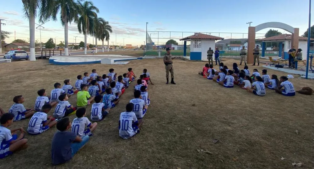  Equipe é apresentada para os alunos