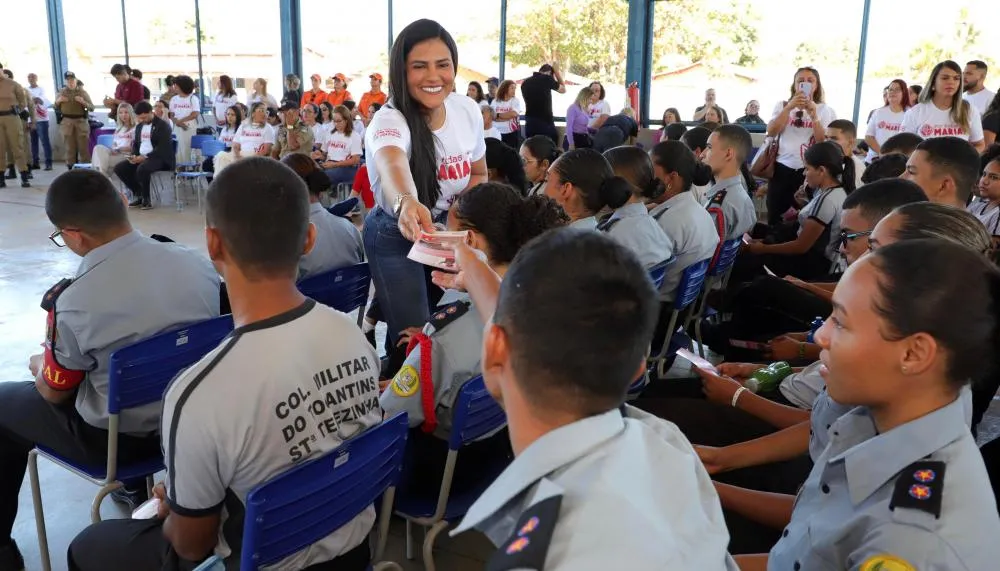 A primeira-dama Karynne Sotero iniciou as ações do projeto “Por todas as Marias” em Miracema do Tocantins