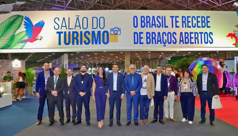 Governador Wanderlei Barbosa prestigia a abertura oficial da 8ª Edição do Salão Nacional do Turismo no Rio de Janeiro, promovendo o Tocantins como destino turístico.