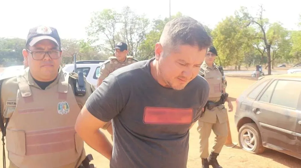 Após ser preso, Carlos Magno foi levado para 1° Central de Atendimento da Polícia Civil, Foto- Alessandro Ferreira.
