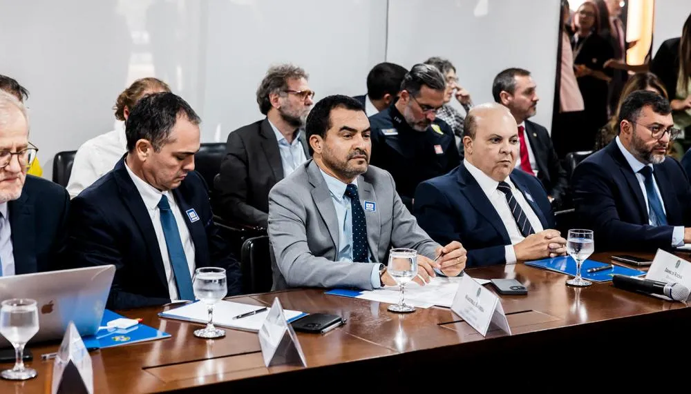 O governador Wanderlei Barbosa participa de reunião com governadores dos Consórcios da Amazônia e do Brasil Central, além de ministros do Governo Federa